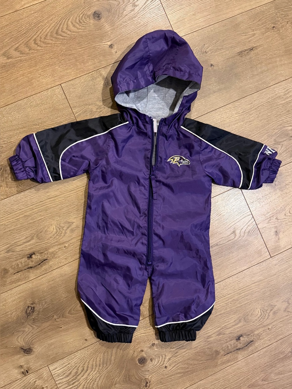 Vintage NFL Licensed Baltimore Ravens Infant Hooded Windbreaker Outerwear 0-3 M